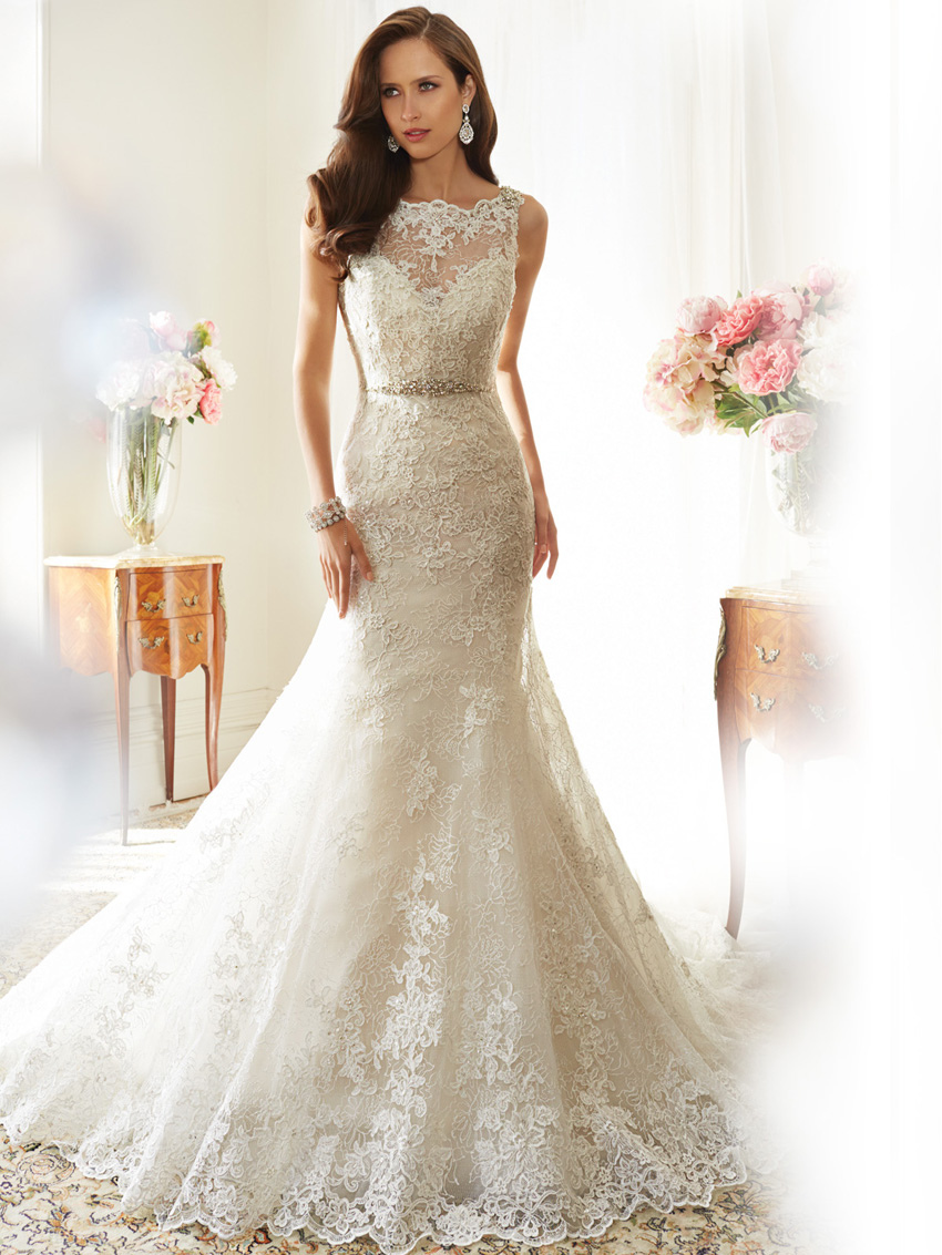 Y11561_Designer-Wedding-Dresses-2015.jpg